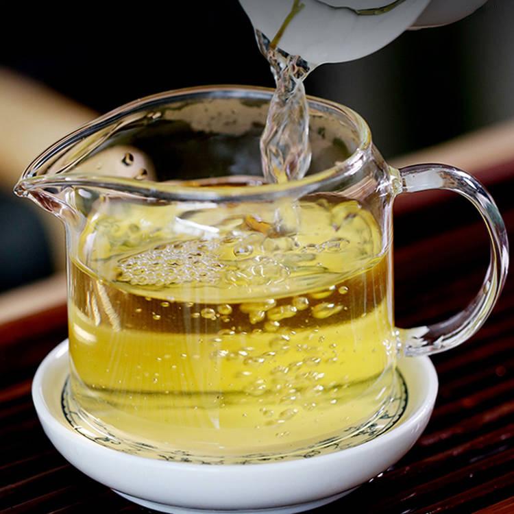 珍藏十餘年的布朗早春普洱生茶,味道醇正,回味無窮,現在活動中茶廠直銷 珍藏十餘年的布朗早春普洱生茶,味道醇正,回味無窮,現在活動中茶廠直銷